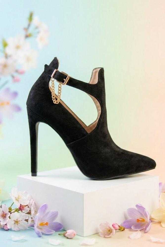 Členkové topánky na podpätku s retiazkou