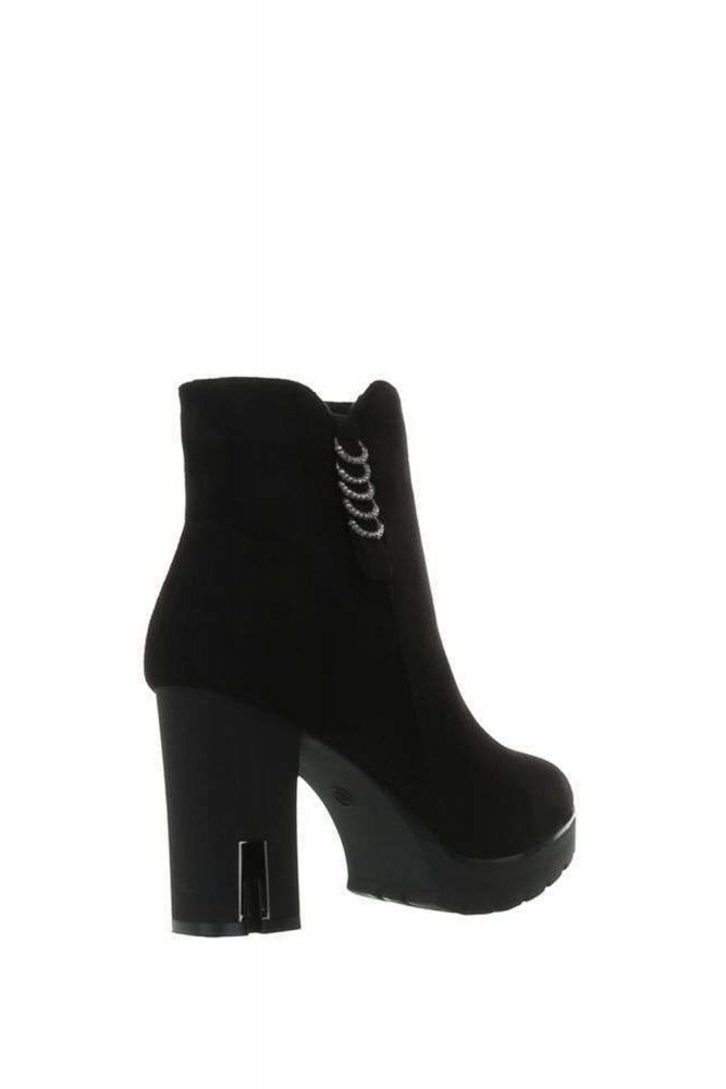 Stiefeletten mit hohem Absatz mit Metall Details