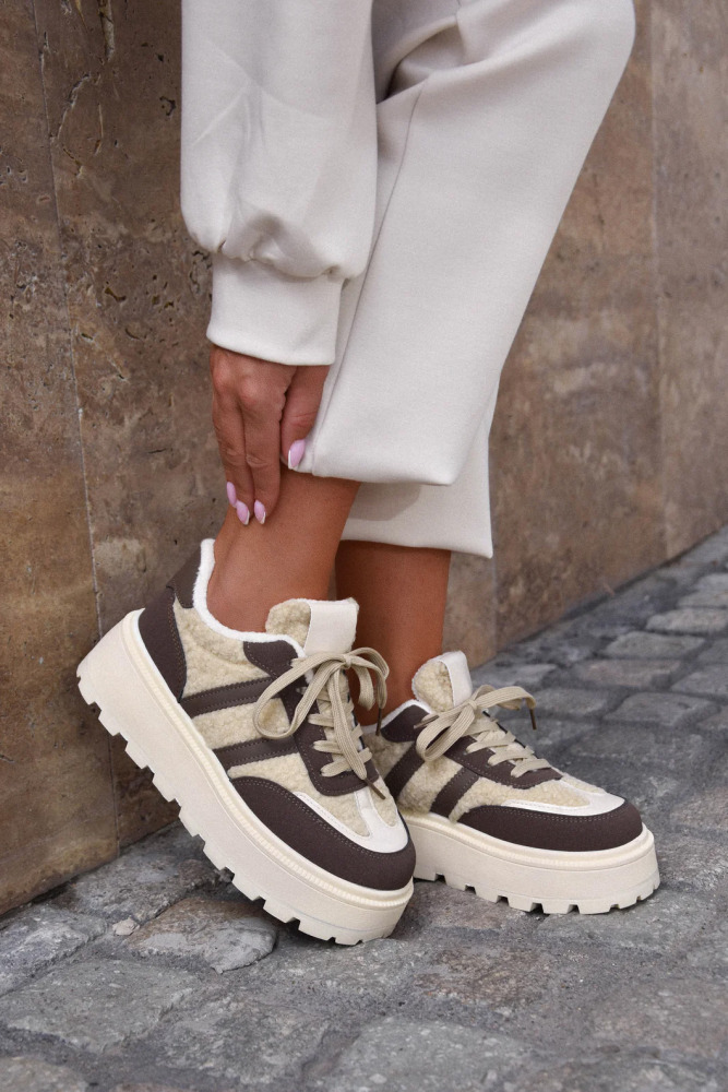 Platform-Sneaker mit Fell Woolywalkers