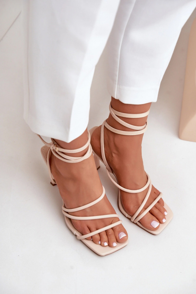 Riemchensandalen mit hochem Absatz Strappy Desire