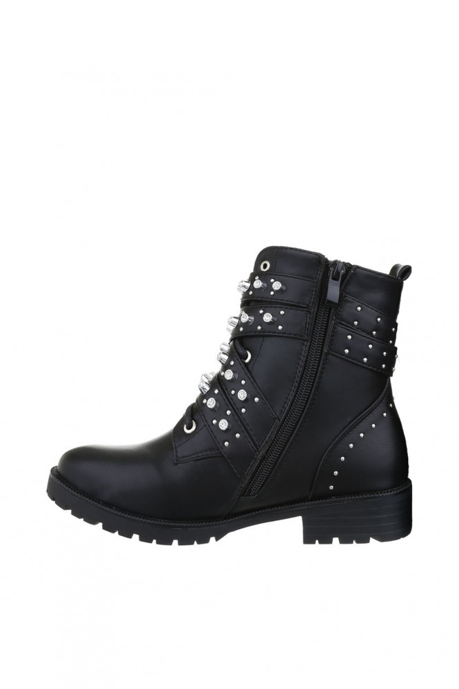 Stiefeletten mit Riemen und Nieten