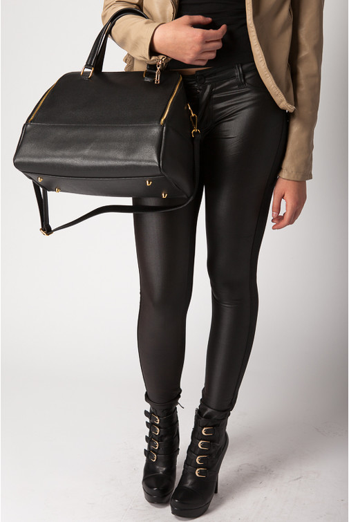 REAL LEATHER Kožená černá kabelka lichoběžník do ruky 